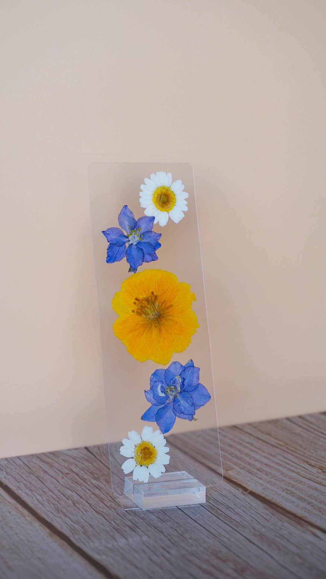 Violet Sorrengail Bookmark