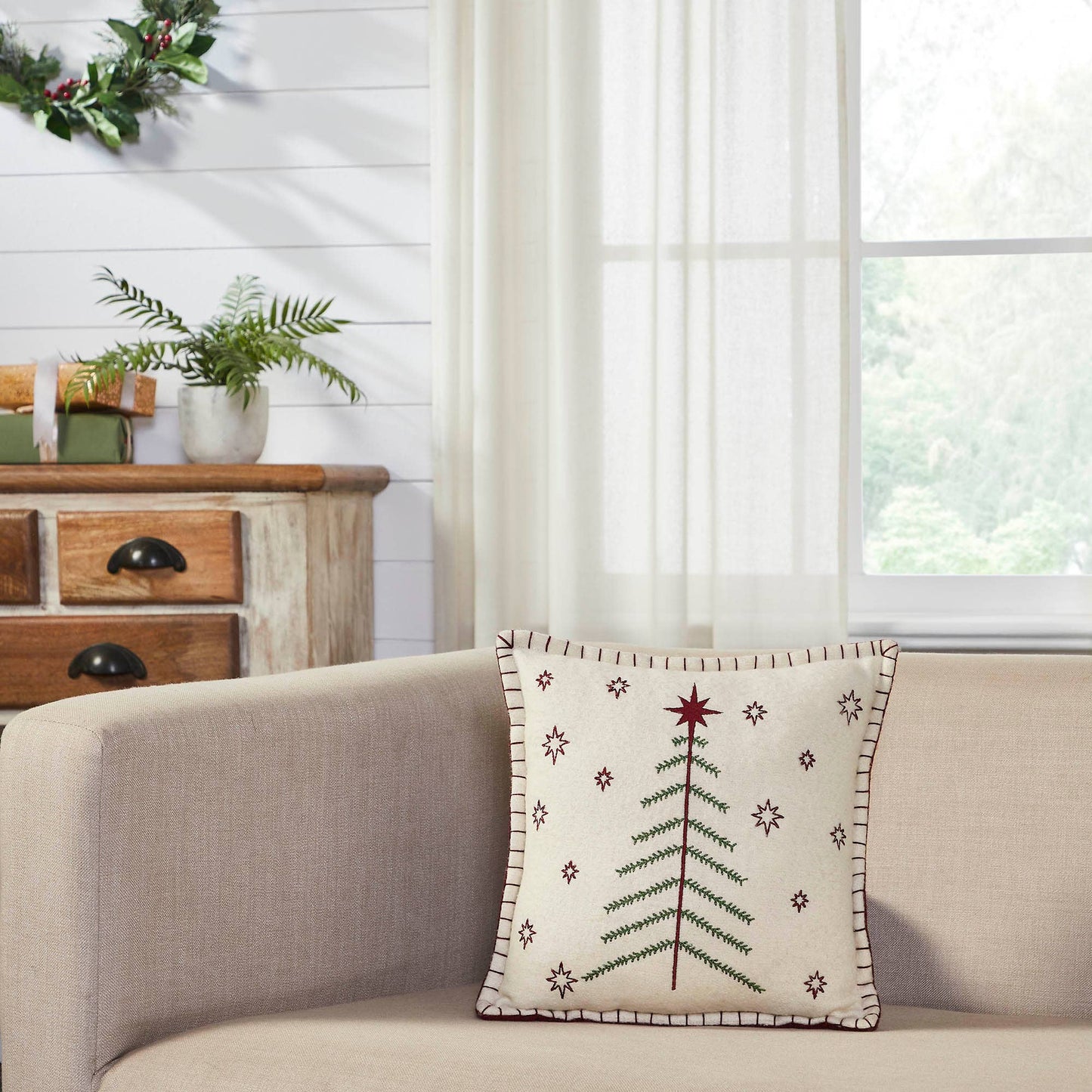 Star of Wonder Primitive Tree Pillow