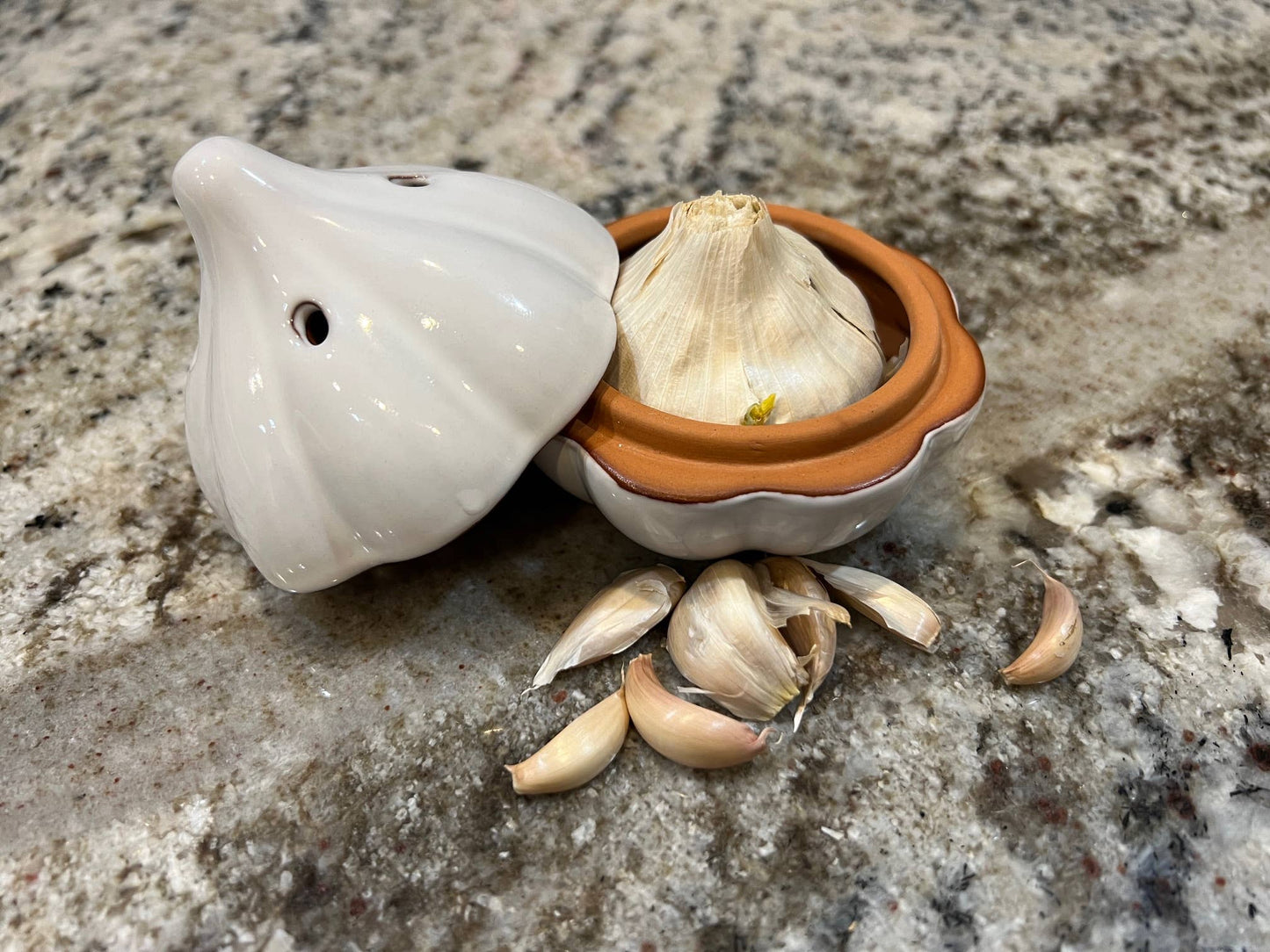 Garlic Keeper