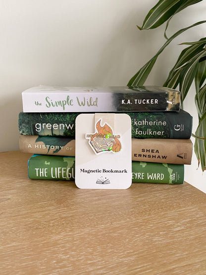 Hot Girls Read Magnetic Bookmark