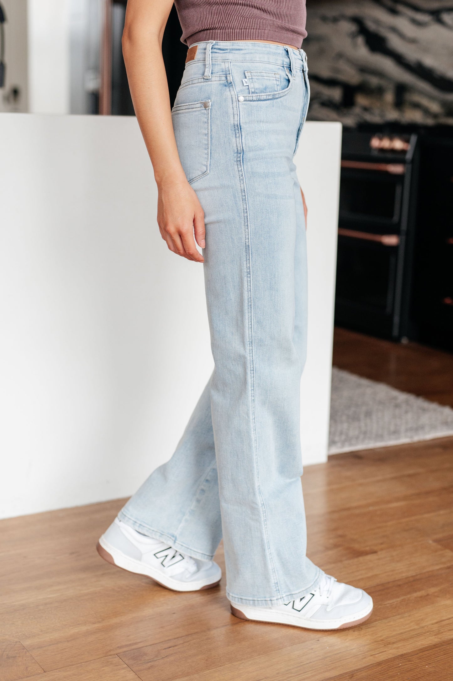 Website Exclusive Brooke High Rise Control Top Vintage Wash Straight Jeans